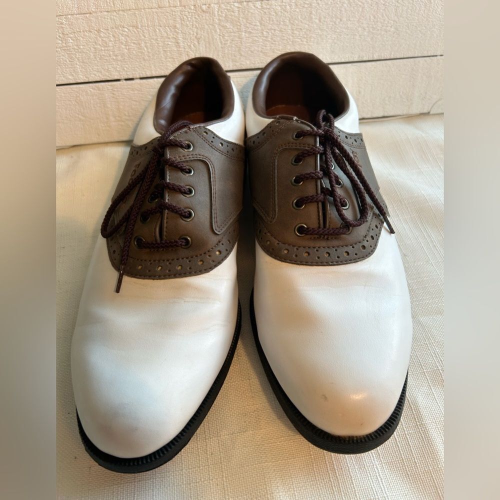Footjoy Greenjoys Brown White Oxford saddle Golf Shoes size 9